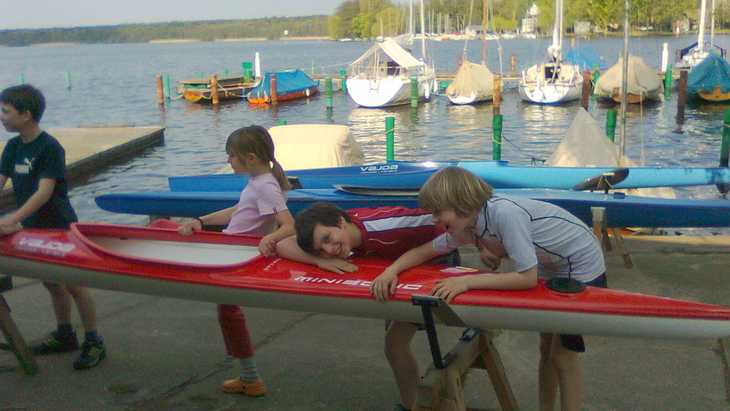 HURRA, die neuen Rennboote sind da!